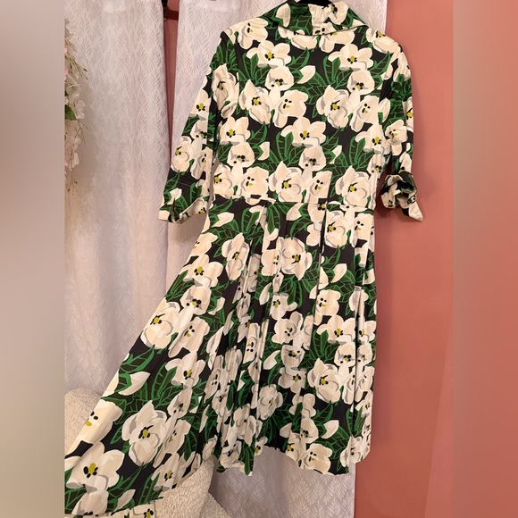 Harper shift dress green and white floral dress - Picture 4 of 4
